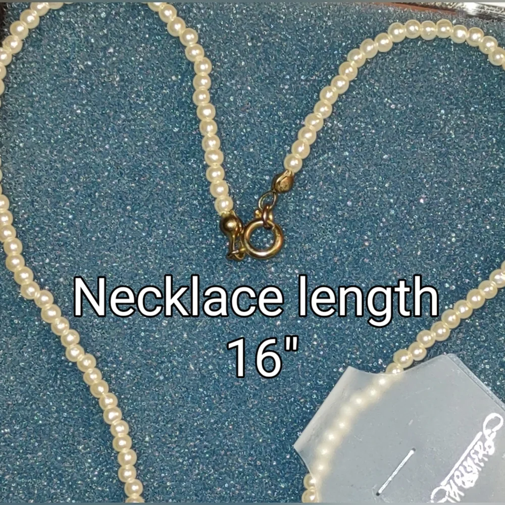 Girls' Dainty Pearl Necklace w/ Heart